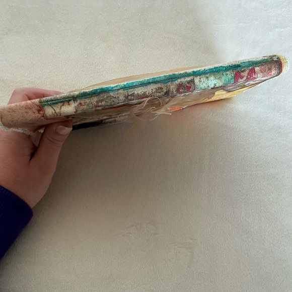 NEW Beautiful Ribbon Bound Journal with Vintage Pages - Picture 5 of 5